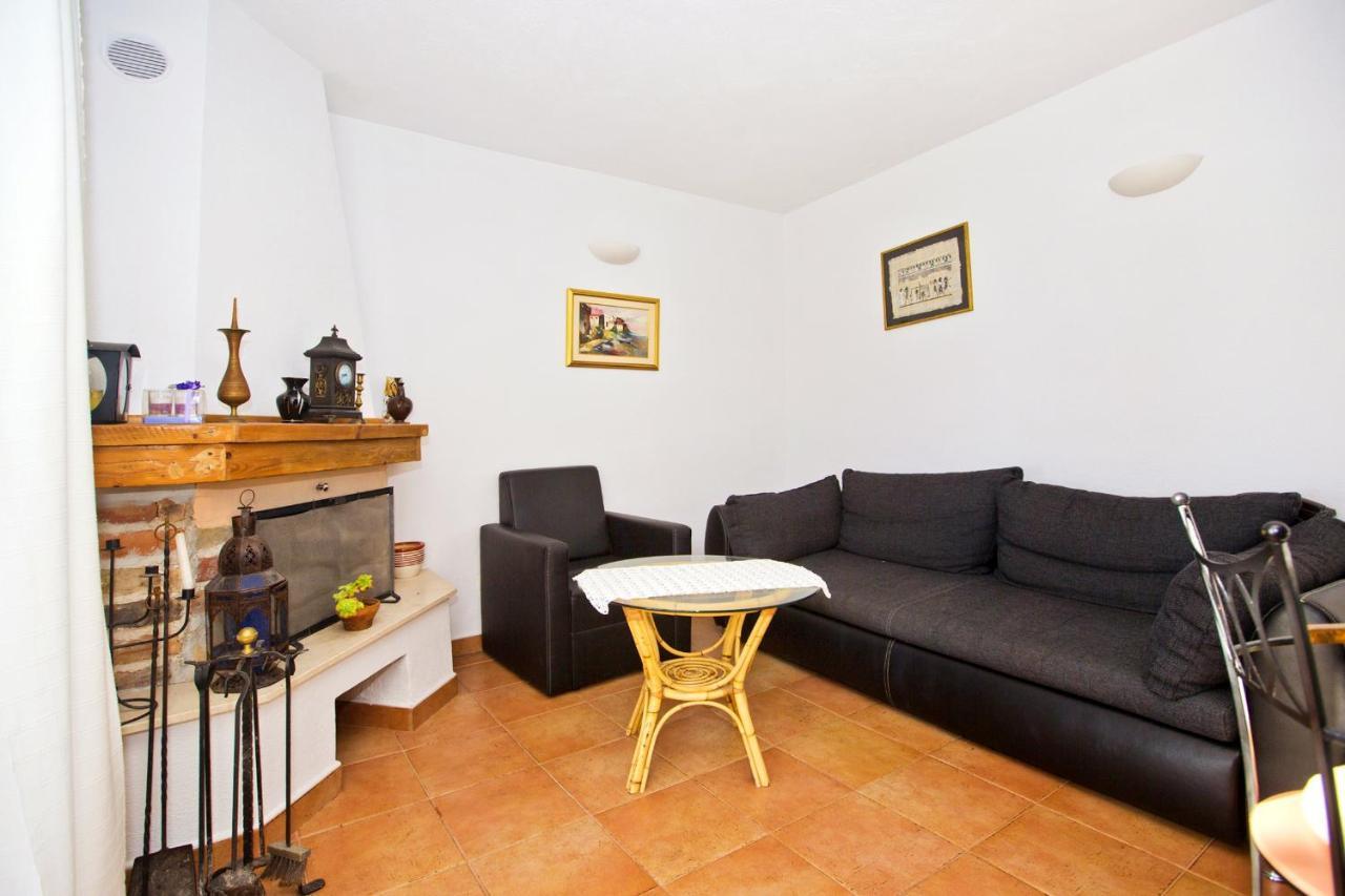 Seaside Secluded Apartments Cove Tvrdni Dolac, Hvar - 4008 Gdinj Esterno foto